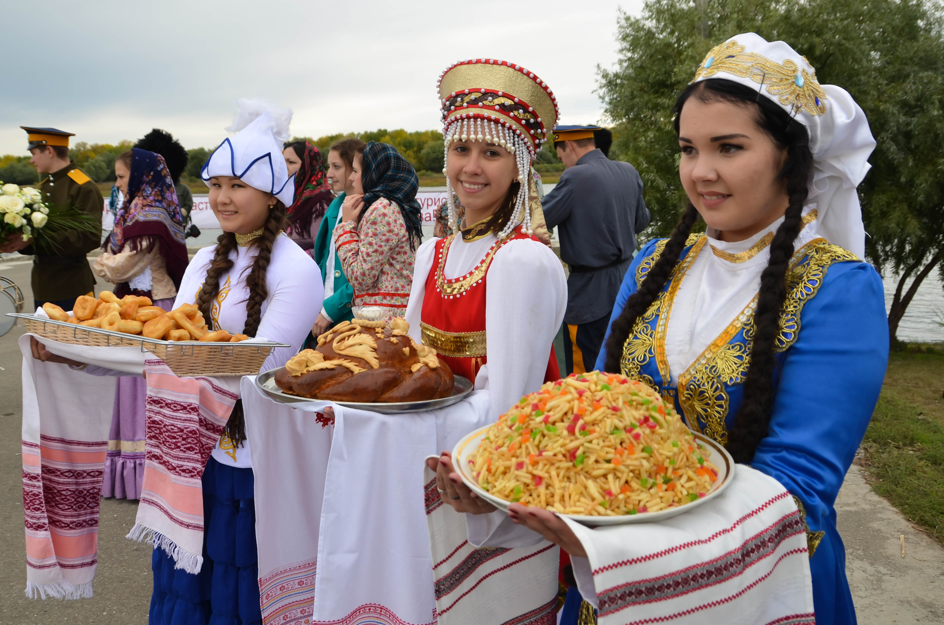 Фестиваль народной одежды и национальной кухни проект